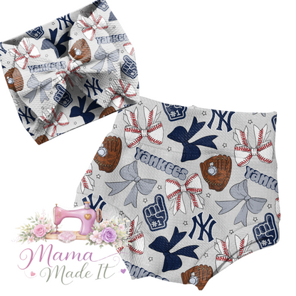 New York Yankees baby bummie and headwrap